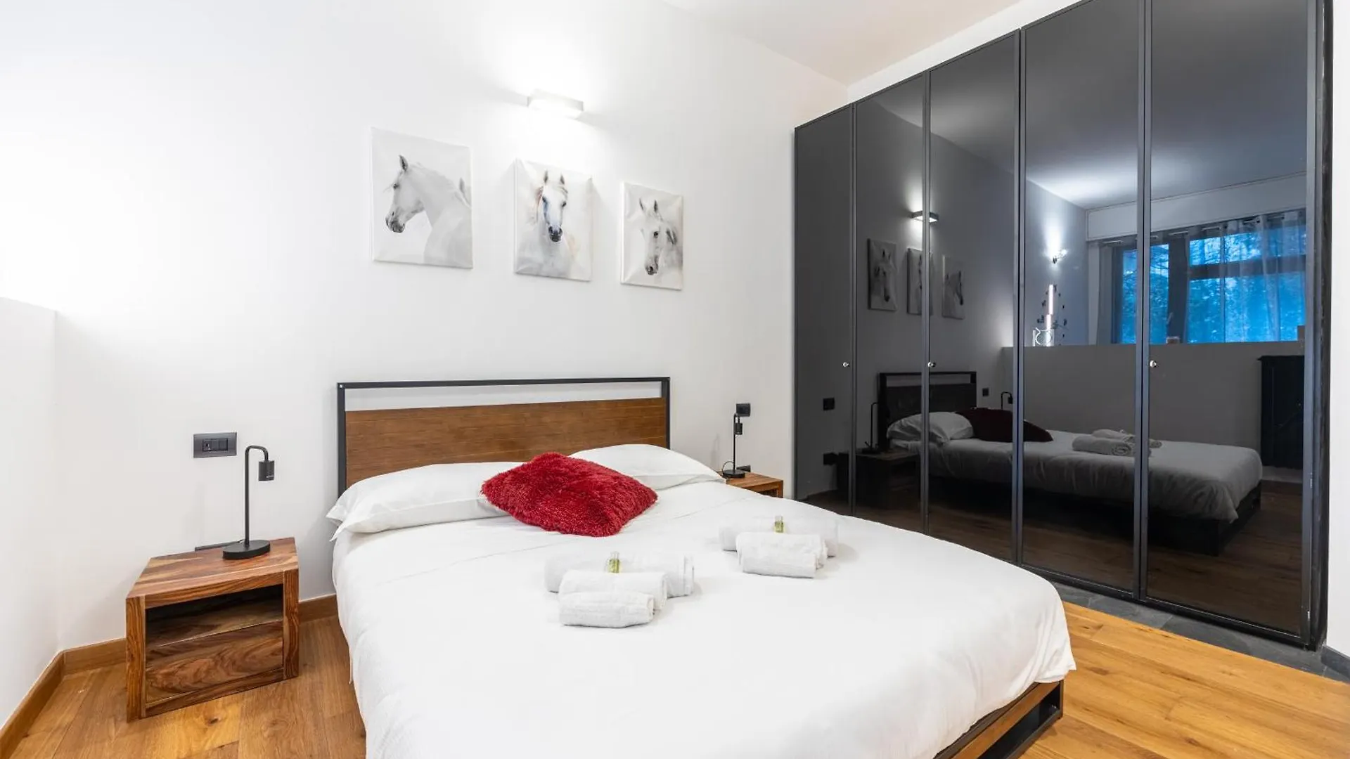 Exclusive Suite1- Vicino Metro, Citylife, Stadio San Siro E Fiera Milan Apartment