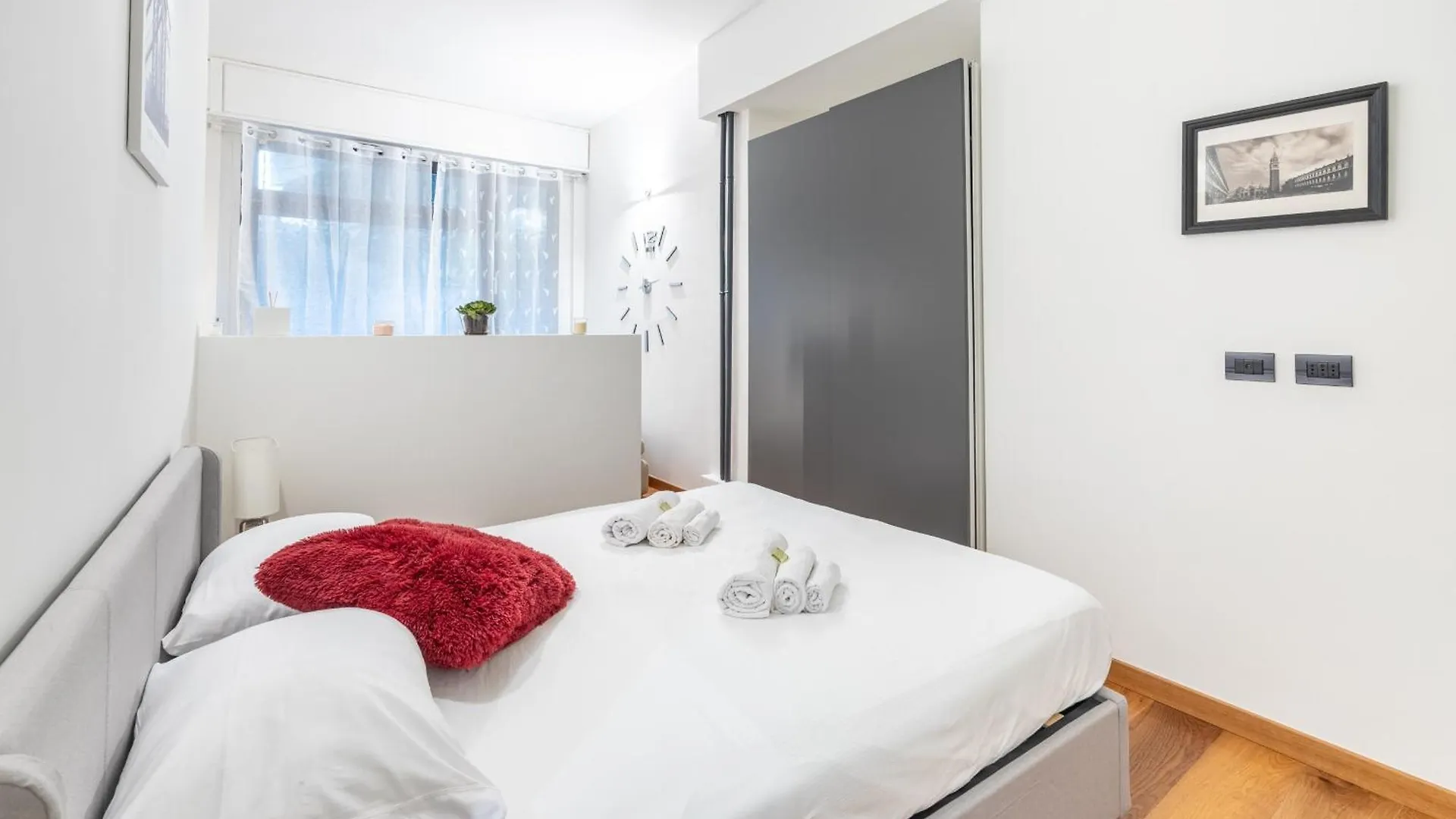 Apartment Exclusive Suite1- Vicino Metro, Citylife, Stadio San Siro E Fiera Milan